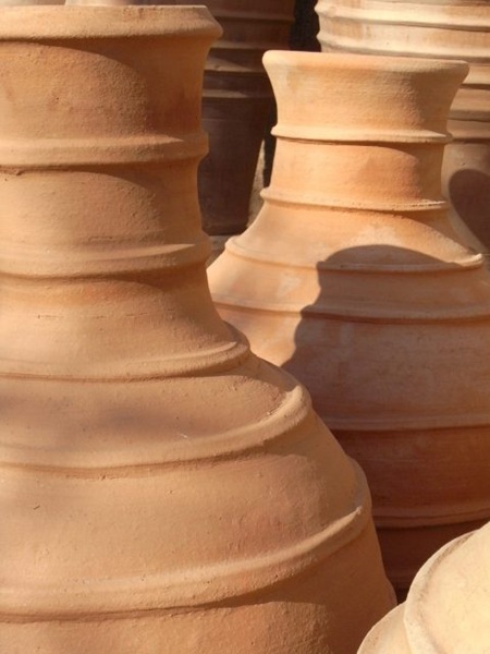 Von Hand gefertigtes mediterranes Terrakotta
