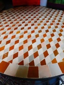 Marokkanischer Mosaiktisch